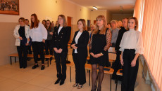 Uczestnicy Uroczysotści Obchodów Dnia Patrona W Policealnej Szkole Medycznej W Morawicy (2)