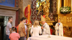 Biskup Kielecki Podczas Nabożeństwa