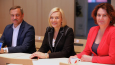 Marszałek Renata Janik Podczas Posiedzenia Komisji
