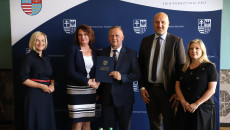 Marszałek Renata Janik, Wicemarszałek Grzegorz Socha, Wiceprzewodnicząca Magdalena Zieleń, Beneficjenci 7
