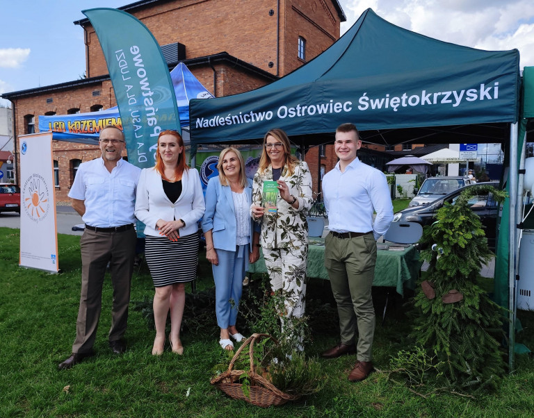 Podczas Pikniku W Ostrowcu