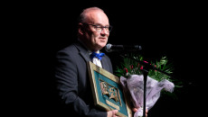 Przemawia Artur Jaroń, laureat Świętokrzyskiej Nagrody Kultury